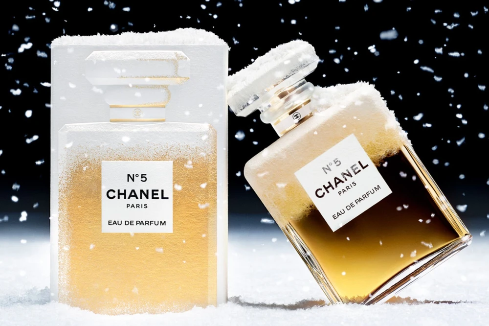 Chanel No 5'e Yılbaşı Parfümü